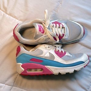 super cute nike air max size 7.5!